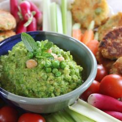CRUSHED PEA HUMMUS WITH CRISPY VEGGIES