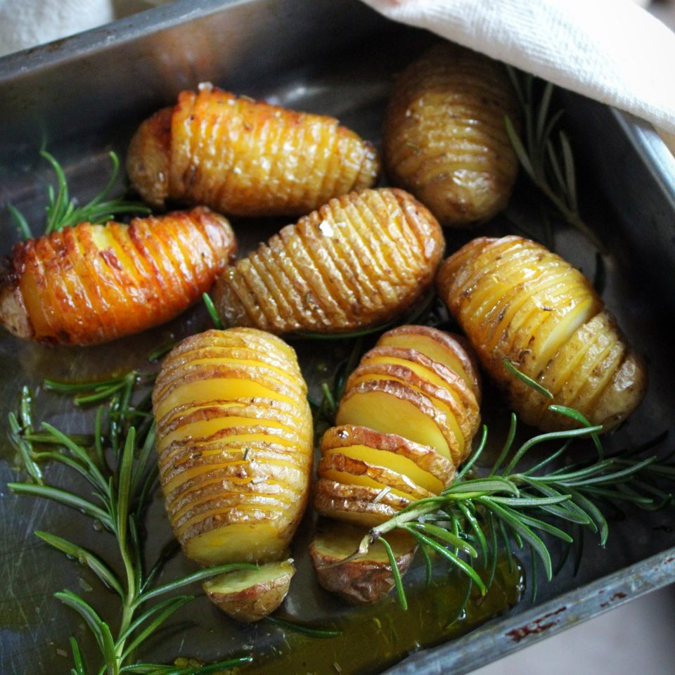 Roasted Hasselback Potatoes